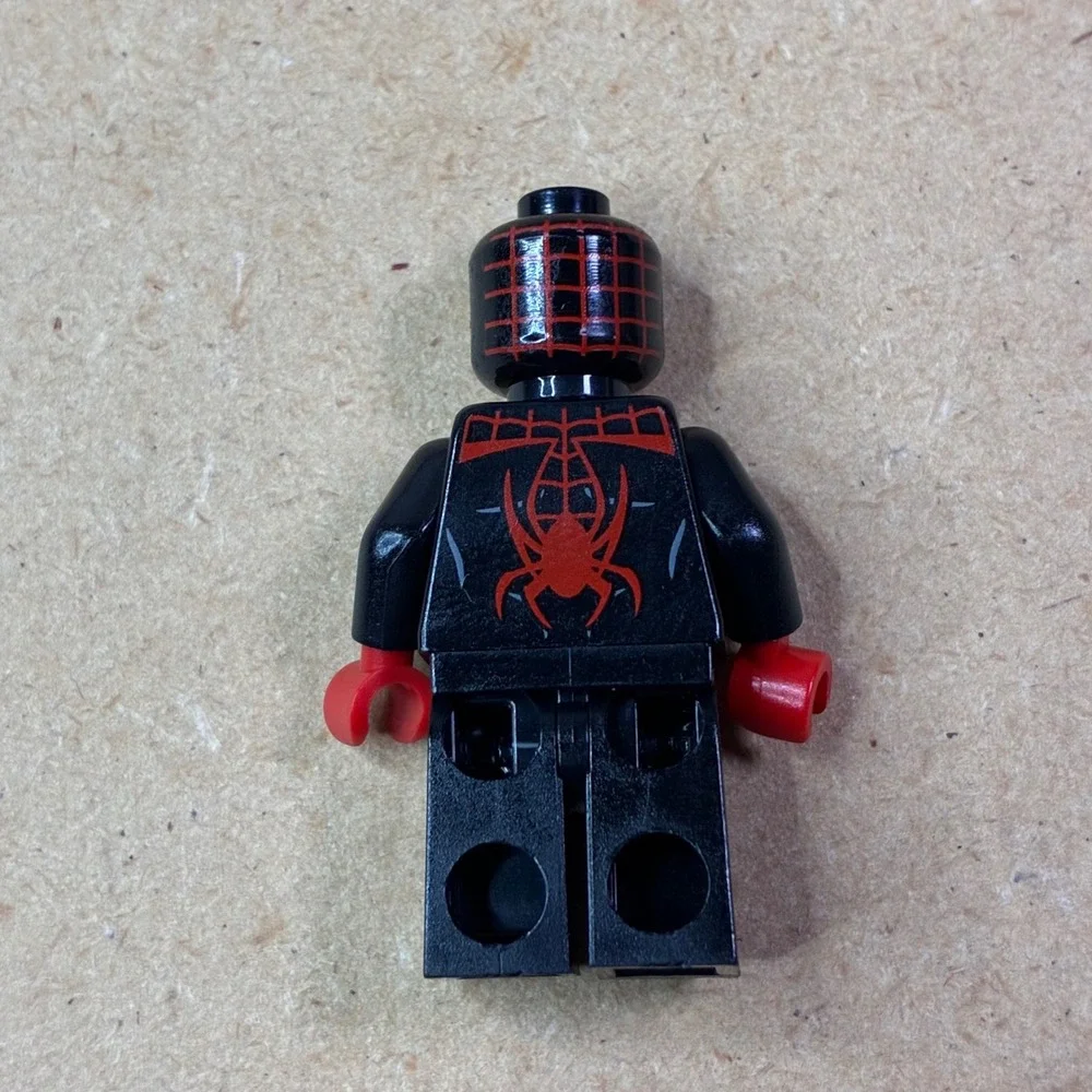 Lego authentic marvel